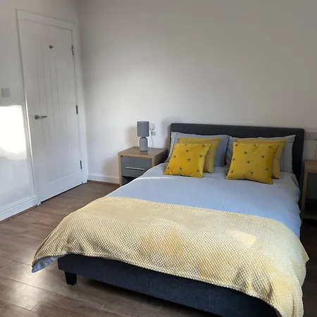 Apartment Modern 2 Bedroom 2 Bathroom Leeds City Centre Hospital University