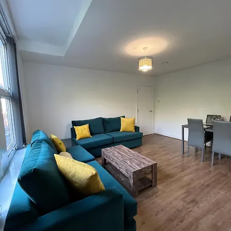 Modern 2 Bedroom 2 Bathroom Leeds City Centre Hospital University Leeds (West Yorkshire)